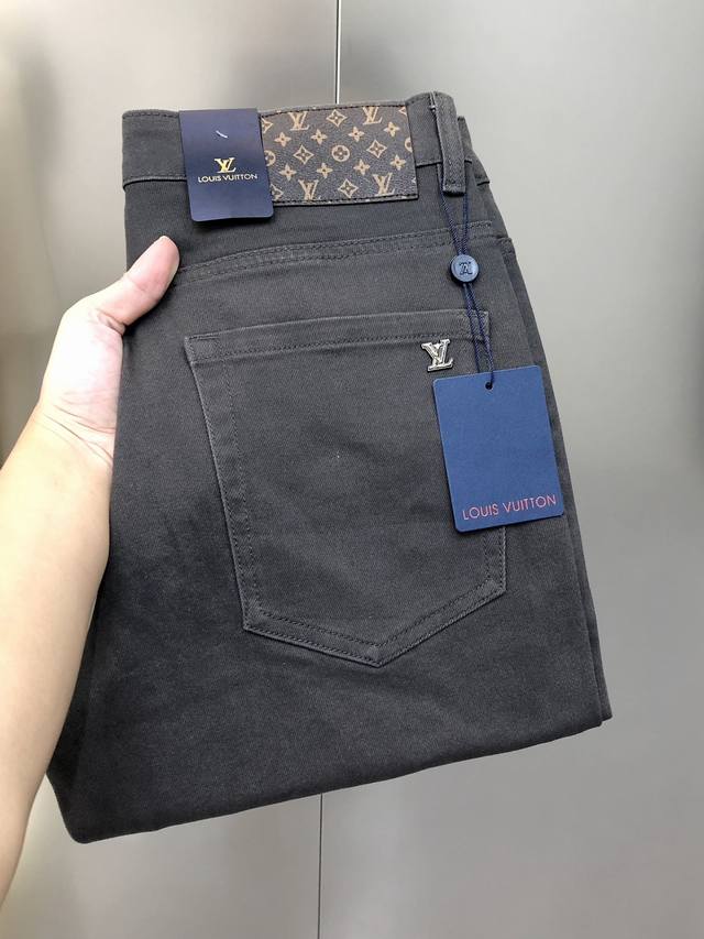 Lv Louis Vuitton 2025 Early Autumn new men's slim-fit skinny jeans, synchronized