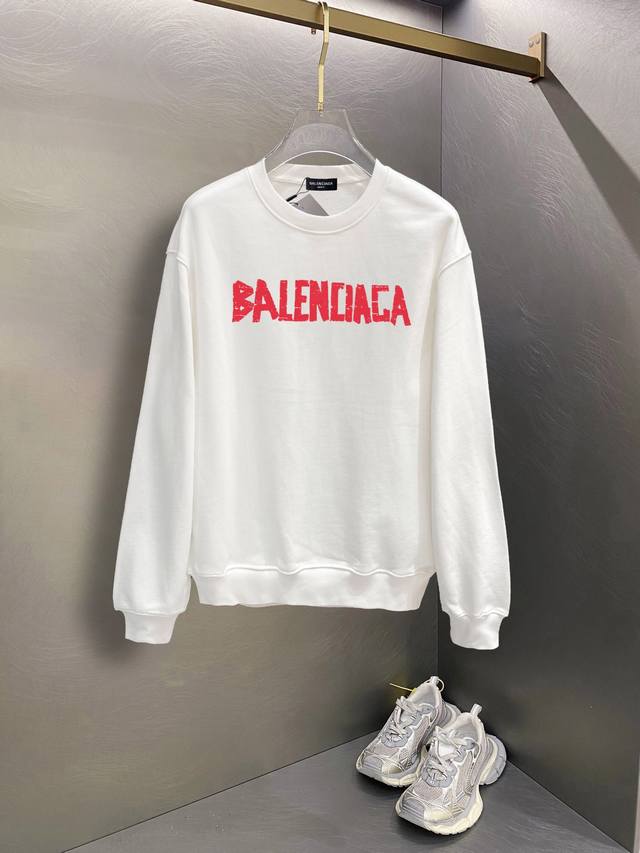 Balenciaga's official website offers new letter prints. The double-layer, heavy