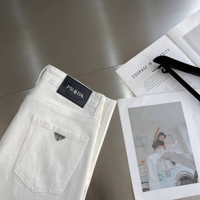 Prada 25Ss new light-colored denim trousers . High-quality, original jeans fro