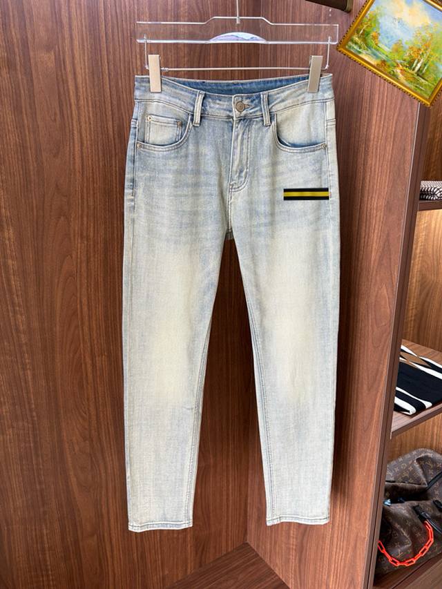 Ferragamo 2025Ss new jeans, customized full set of hardware, new brand design p