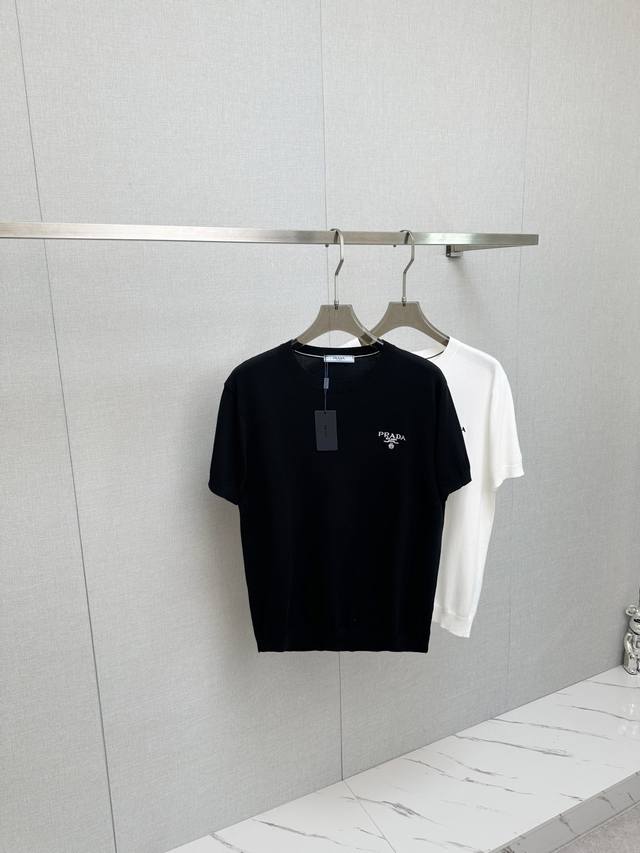 Prada 2550 new autumn fashion hit round neck short-sleeved knitted sweater, a m