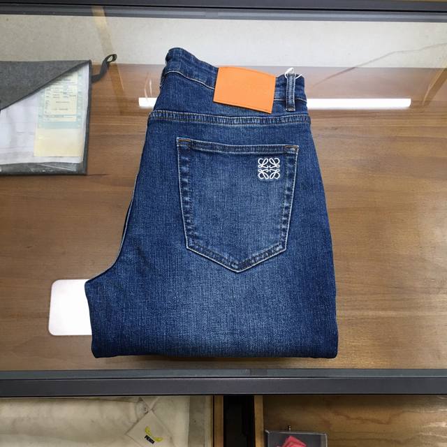 New Denim Loews... 2025Ss Fall/Winter Men's Wide-Leg Jeans. Made with premium,