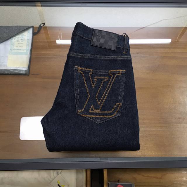New LV Denim... 2025Ss Fall/Winter Men's Jeans. Made with premium, finely woven