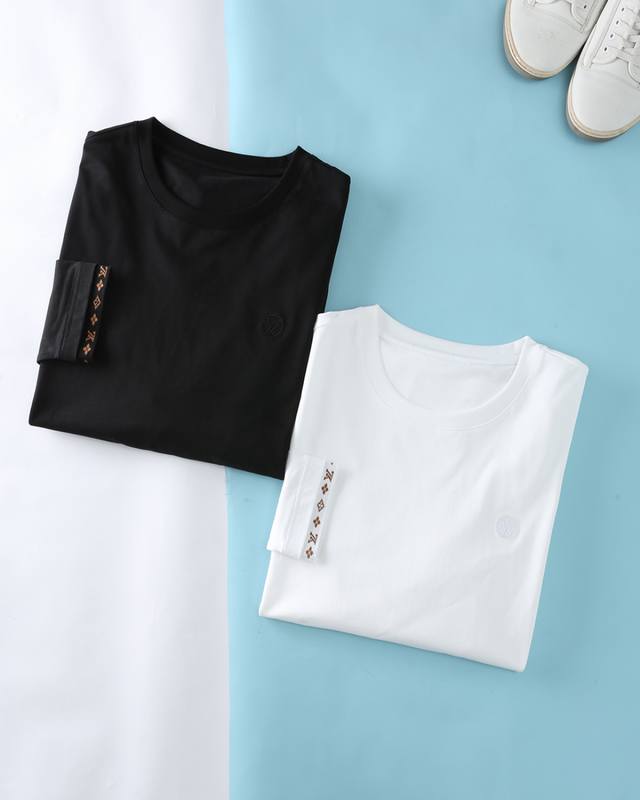 New arrival: Lou V Lu*Deng Lv1482025Aw. This early fall men's long-sleeved, pla