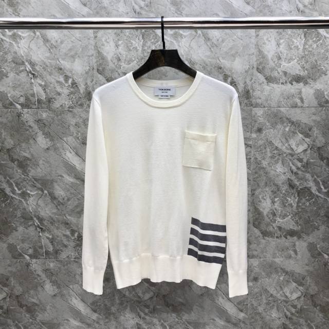 Four-bar crew neck sweater with lower left corner 6606-Size: 1-4 Color: light g