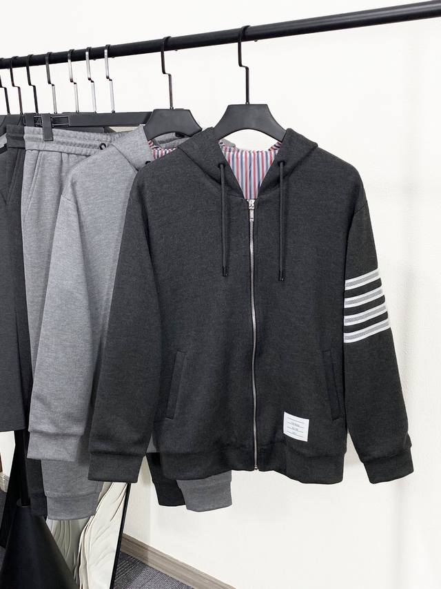 Tb's new high-end cotton blend casual zip-up hoodie, unisex, featuring a classic