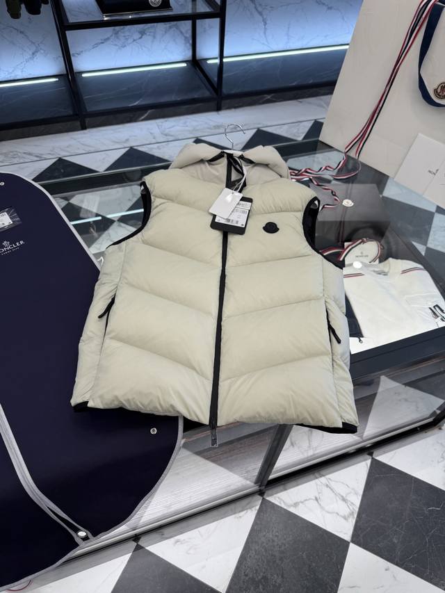 Moncler Guersac men's twill quilted hooded down vest. More details. Fjx