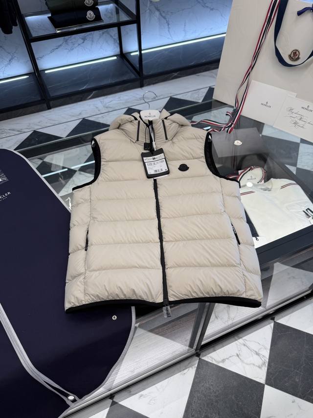 Moncler Valmasque men's detachable hood down vest. More details. Fjx