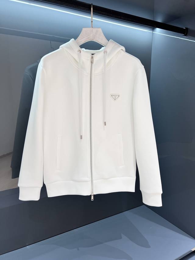 New arrival, stylish and stylish, the new PD zippered jacket and sweatshirt. Ch