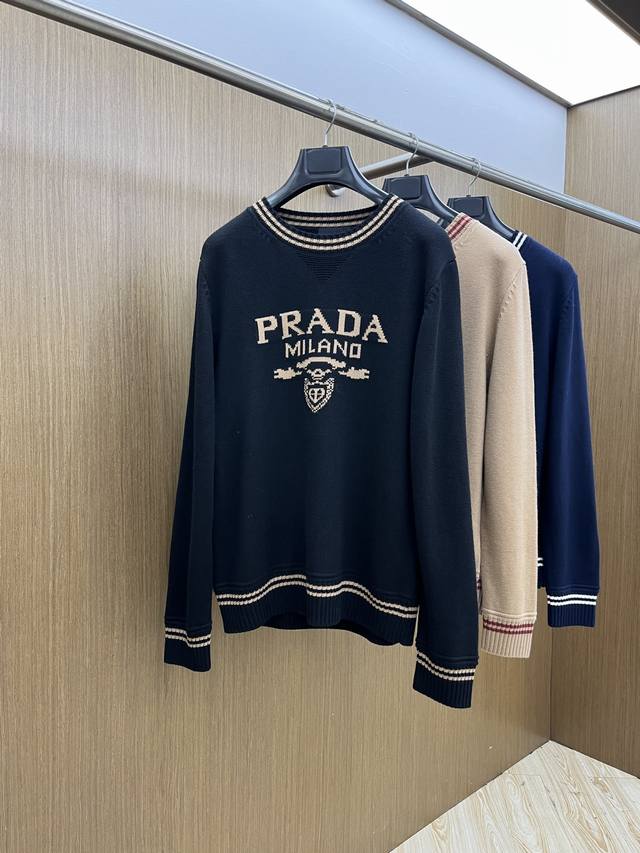 Autumn/Winter pd 2540Ss's new autumn/winter striped, contrasting, crew-neck knit