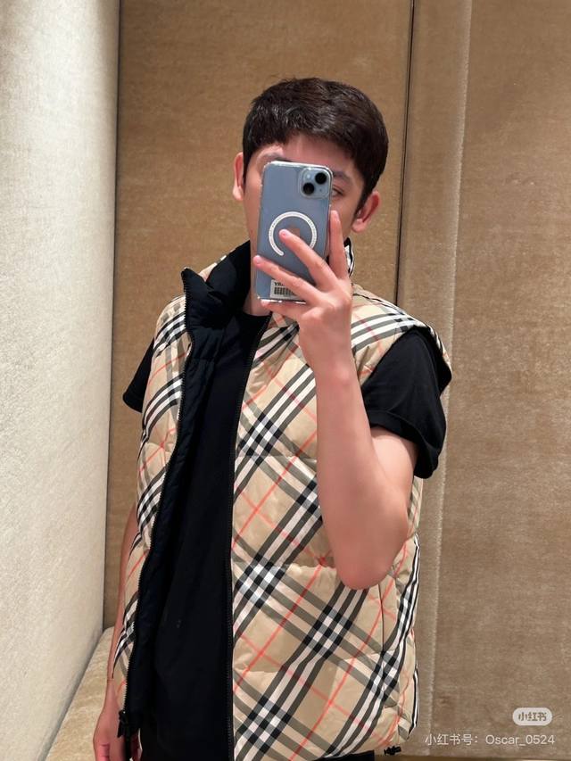 Burberry double-sided down vest for men and women with the same style! Fts