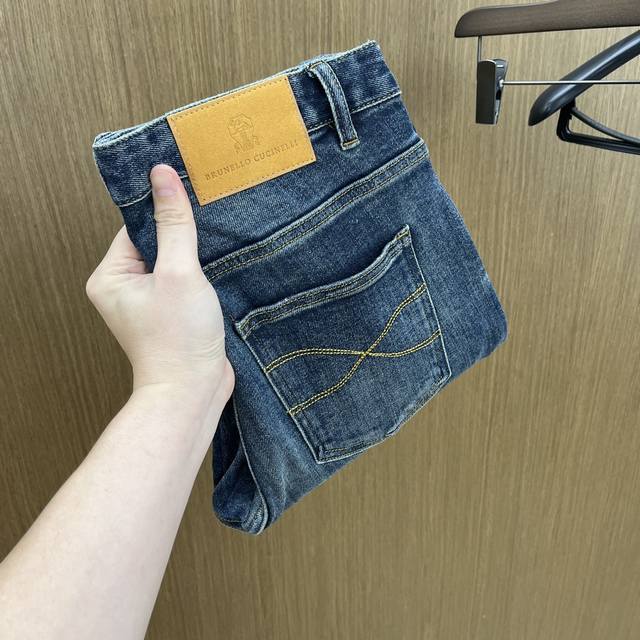 Fall/Winter Bc New Arrivals 2540 Fall/Winter Hot New Arrivals Available in-stor