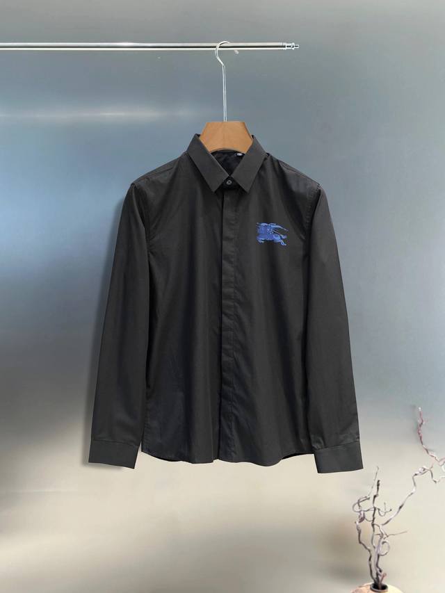 Burberry's latest must-have shirt for men, 100% natural cotton, comfortable and