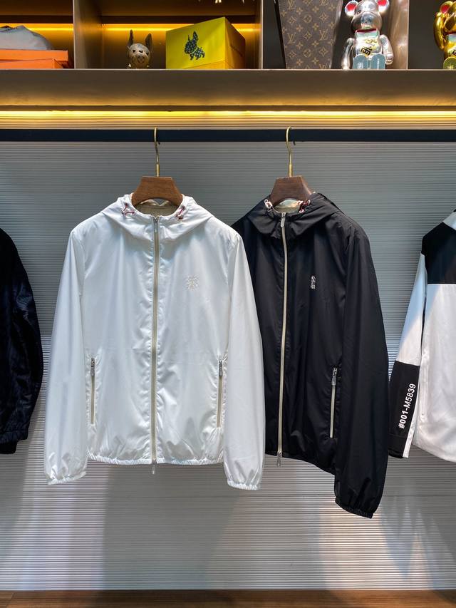 Bc25Fw New Fall/Winter Lightweight Nylon Hooded Cotton-Padded Jacket for Men wit