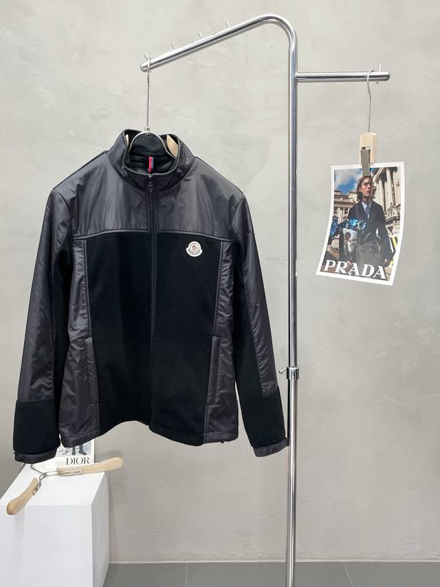 Exclusively from Moncler, this latest fall/winter jacket features classic desig