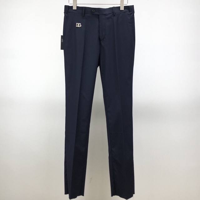 Complete set, single-breasted suit, trousers. Dg Dolce & Gabbana's new spring/a