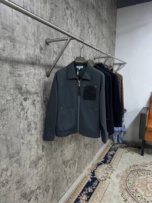 Loewe's new Fall/Winter 2025 jacket! This year's new arrival, a cool, trendy, an
