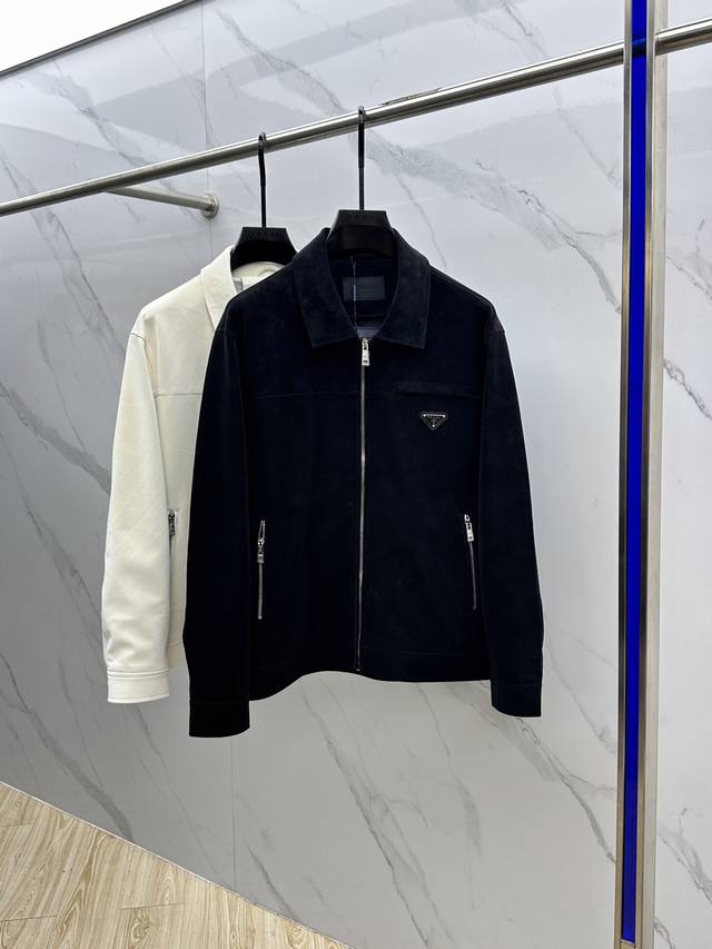 prada - Craftsmanship and Dream Weaving originate from the Italian series. With