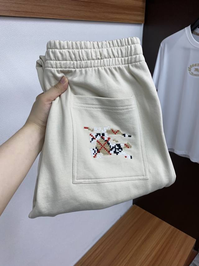 Burberry's new autumn/winter 2025 casual pants feature a clean, sharp cut and a