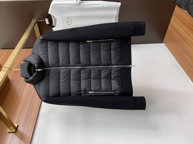 Lp2550's new fall/winter down jackets are manufactured by the official, high-end
