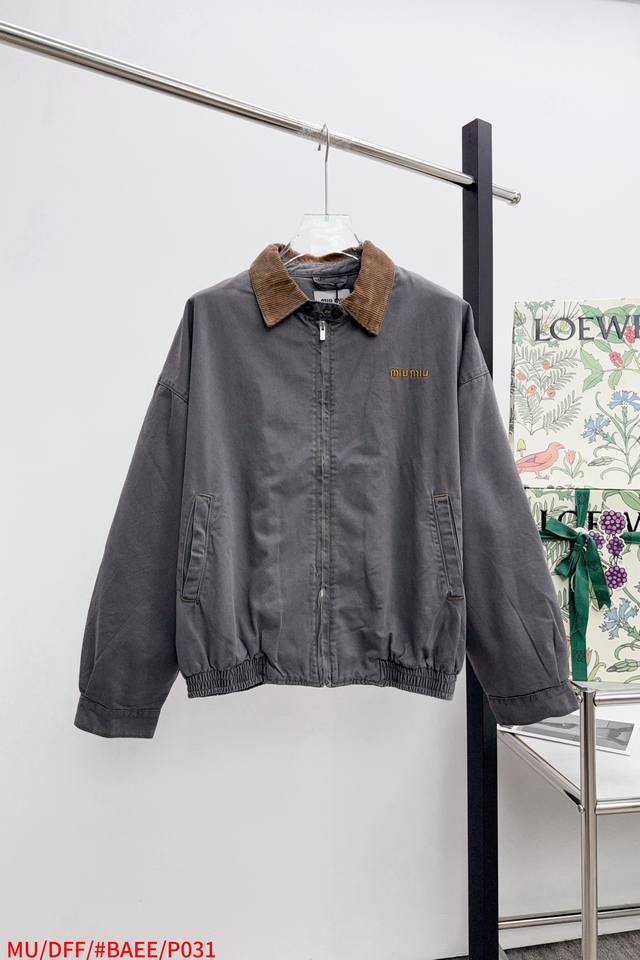 Mu Miu Miu 25Ss distressed corduroy collar quilted jacket. . The finest, top-ti