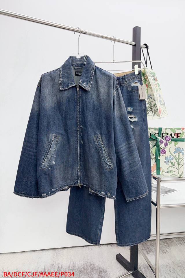 Tops and pants Balenciaga lapel denim jacket Made of high-density cotton twill d