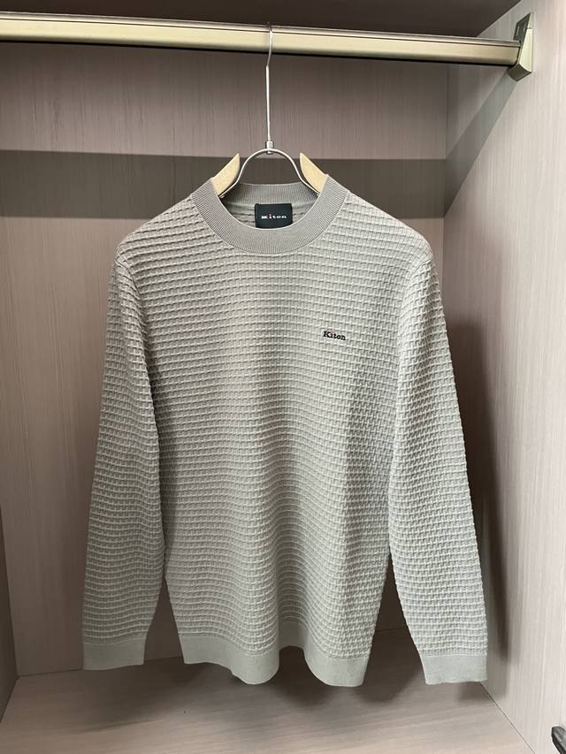 Kiton sweater