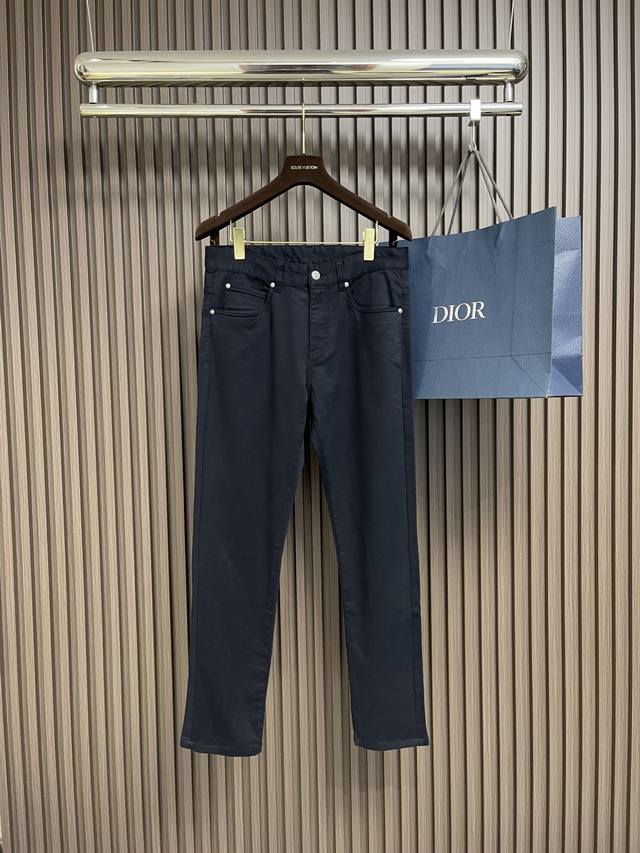 Ermenegildo Zegna's new early fall casual pants are a stylish piece for men to w