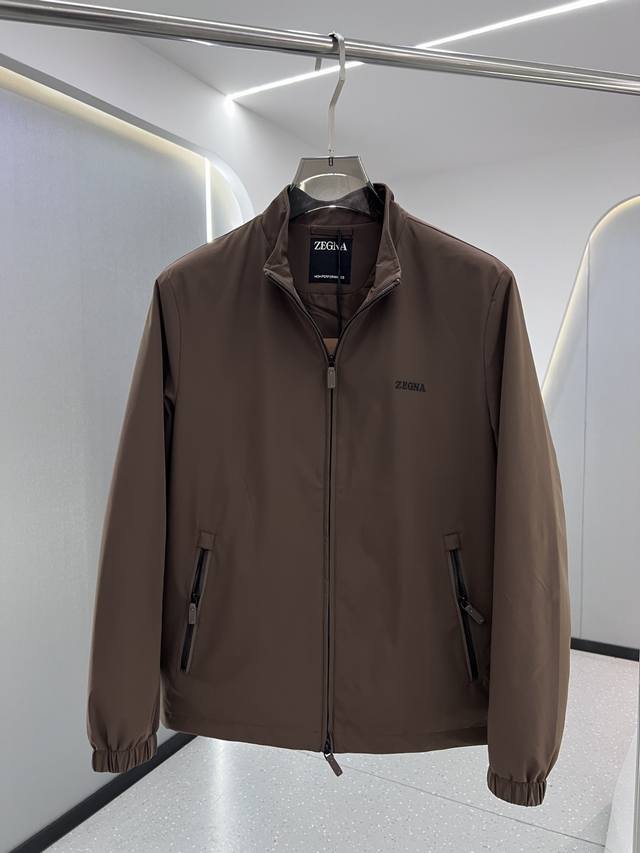 25 New autumn and winter stand-up collar jacket Zegna This jacket has an overall