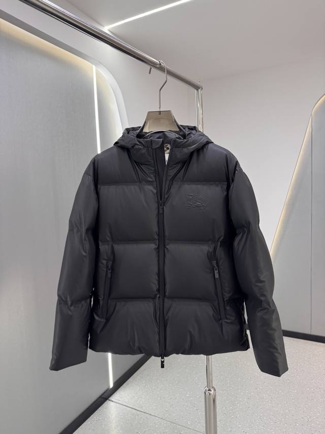 25 New autumn and winter Bbr Burberry hooded down jacket Bbr This jacket adopts