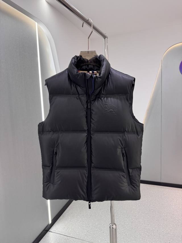 25 New Fall/Winter Bbr Burberry Vest Down Jacket is made entirely of high-qualit