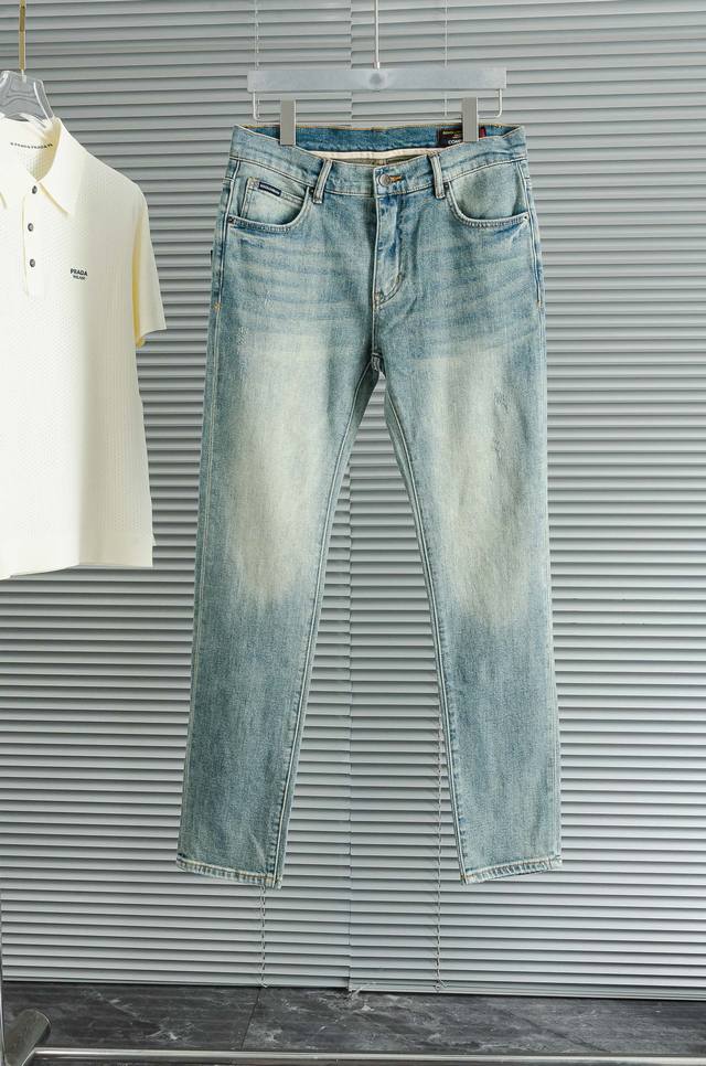 new# D&G 2025Ss Men's Fashion Straight-Leg Jeans! Available now through trading