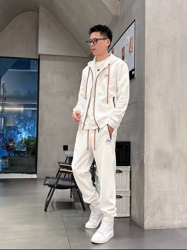 Johnny's latest 25-year suit, size M-Xxxl . The latest and top-notch classic s