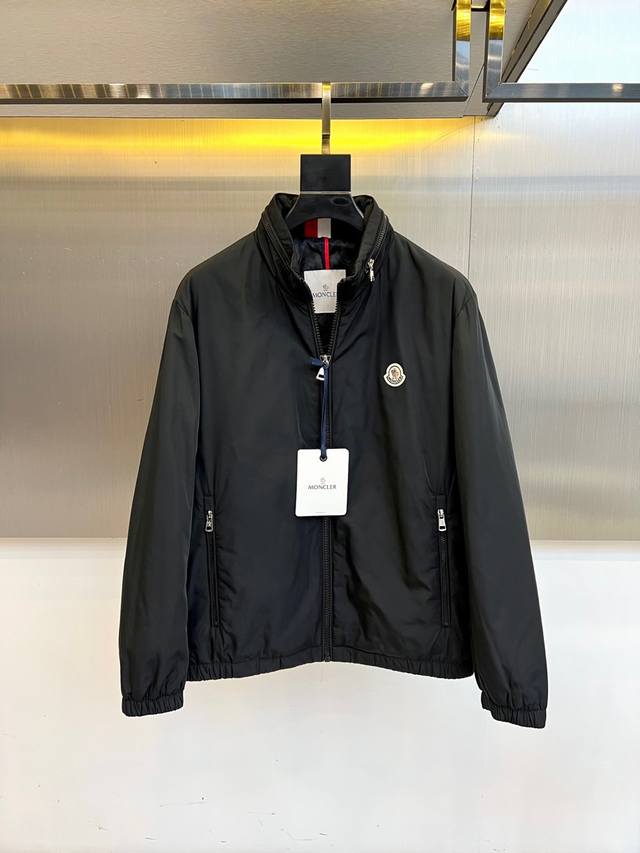 Mon, a classic jacket from the 2025S Fall/Winter collection. High-quality textur