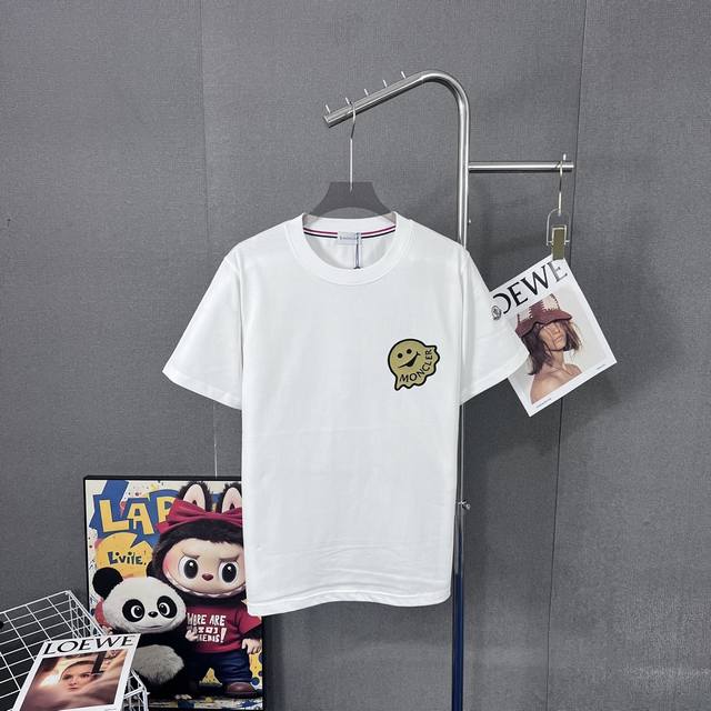 Moncler 300g round neck short-sleeved T-shirtBrand classic three-dimensional lit