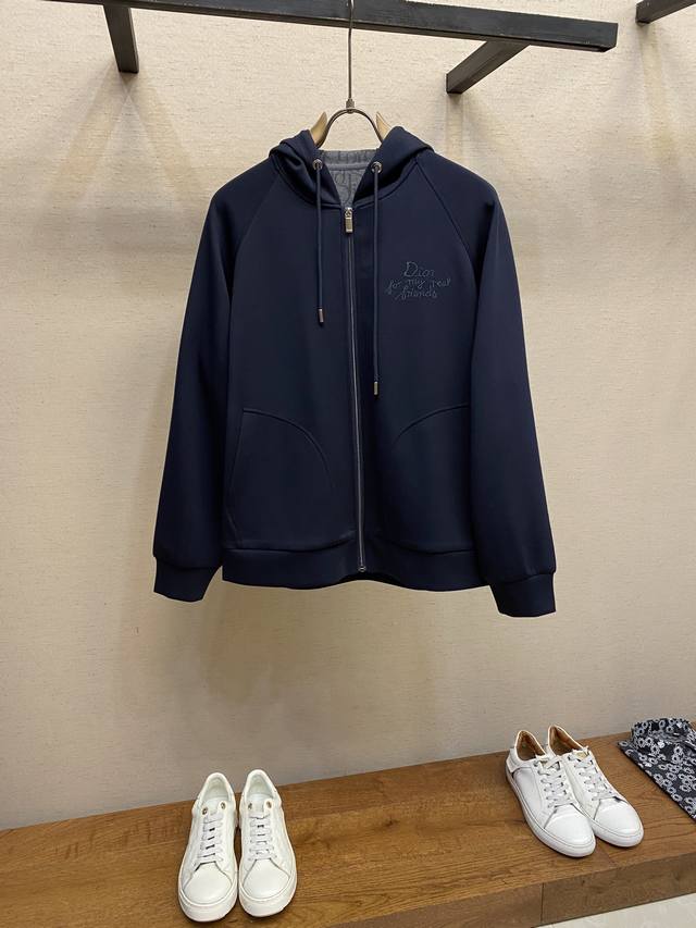 Dior, fashionable long-sleeved stand-up collar jacket set . Made from high-end