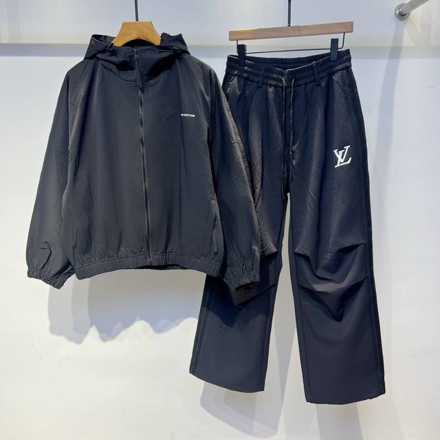 Jacket - . Pants - . Donkey Home 2025 Early Fall new pants suit, catwalk style,