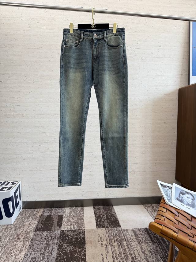 Mon25S Men's Autumn/Winter Straight Jeans. Made of cotton denim, these jeans are