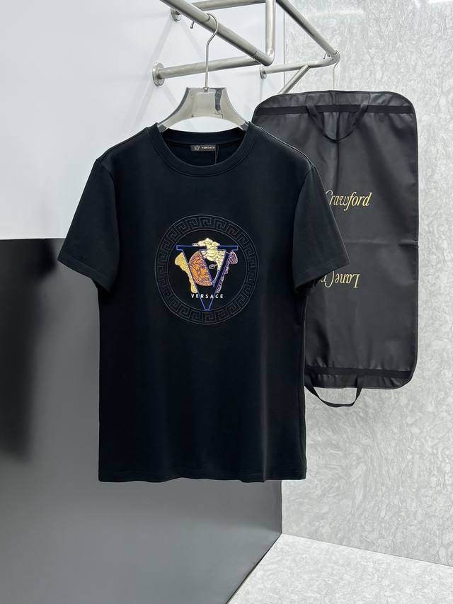 Versace's new 2025 Spring/Summer collection debuts at the official store. High-e