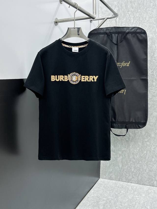 Burberry's 2025 Spring/Summer new arrivals, the latest short-sleeved, crew-neck