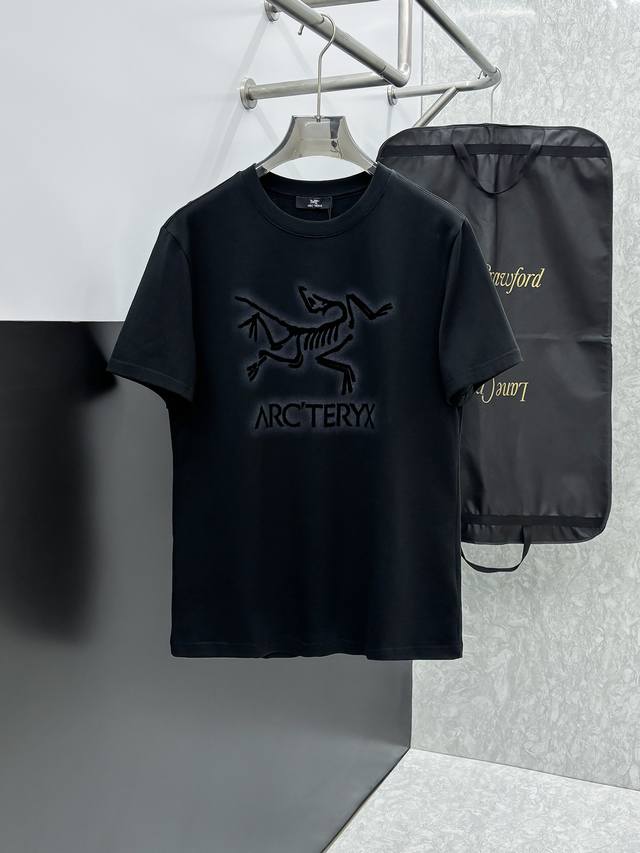 Arc'teryx's 2025 Spring/Summer new release, the latest short-sleeved crewneck T