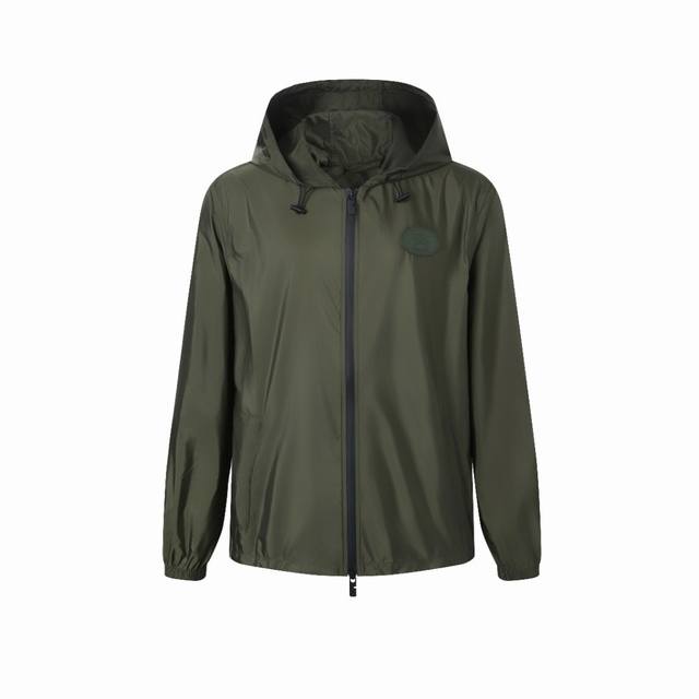 Burberry Knight Seal Jacket Fabric and Lining: 100% polyamide nylon fabric. Its