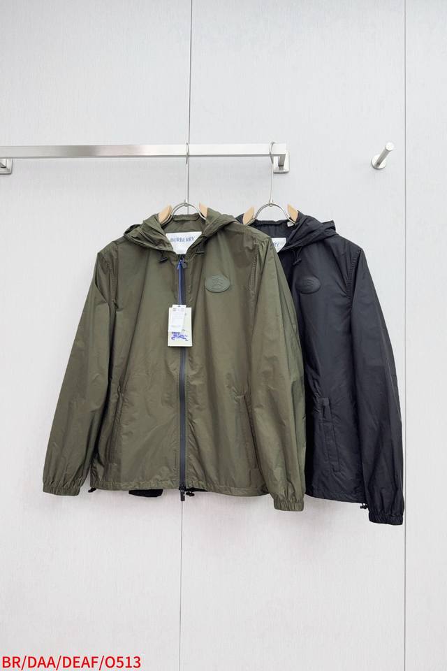 Br Bbr, Knight Seal Jacket Fabric and lining selection: Nylon fabric made from 1