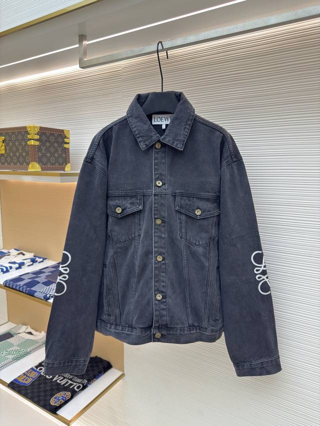 Loewe Anagram denim jacket Authentic: Purchased and developed for 12900 Item num