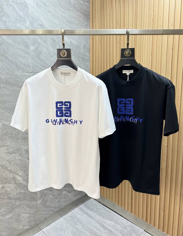 Give Givenchy 2025 Spring/Summer new arrivals, complete with three labels, round