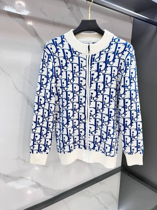 Dior's new 2025 Fall/Winter cardigan in zippered wool features a classic design