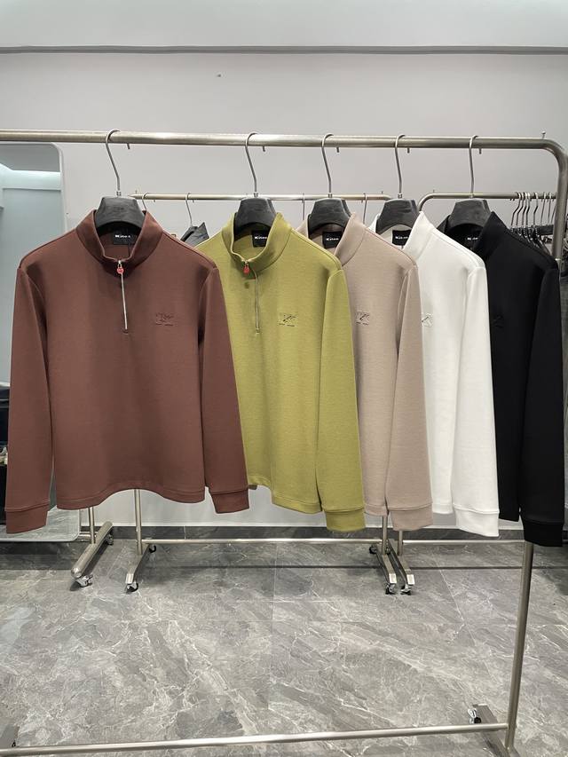 Kit25Fw's new autumn/winter wool blend half-zip stand-up collar long tee. This v