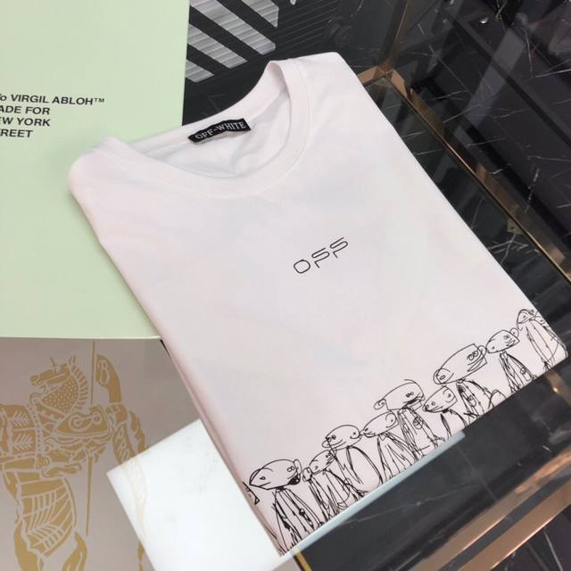 Off Wh1Te Ow Official Website! This short-sleeved T-shirt features a colorful lo