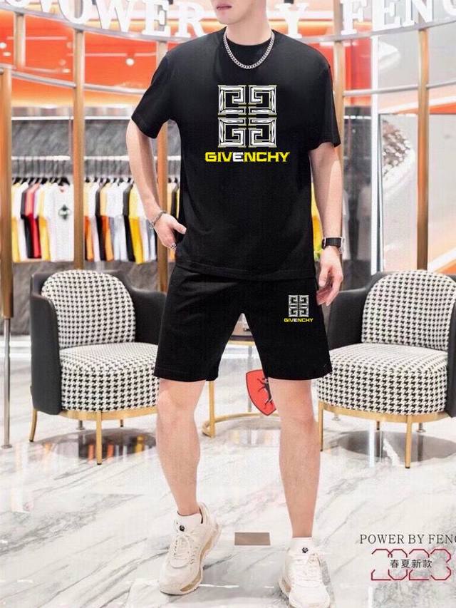 Givenchy 2025 new men's short-sleeved shorts suit! Sold simultaneously on the o