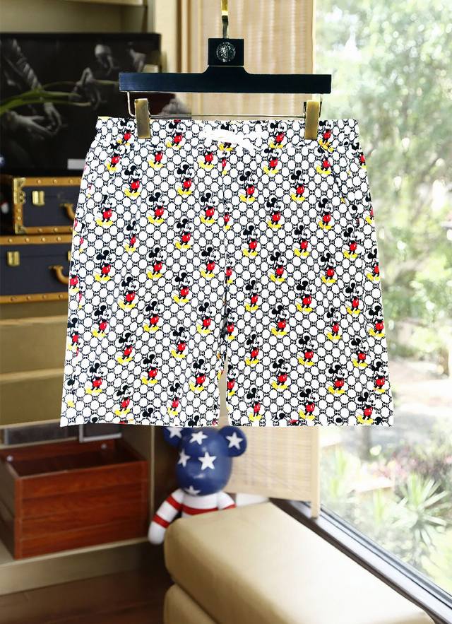 Gucci~ Spring and summer hot shorts, summer continues, with you super sweet, ult